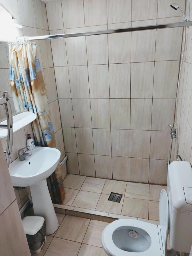 Pensiunea Casa Didina Bacău Exteriör bild